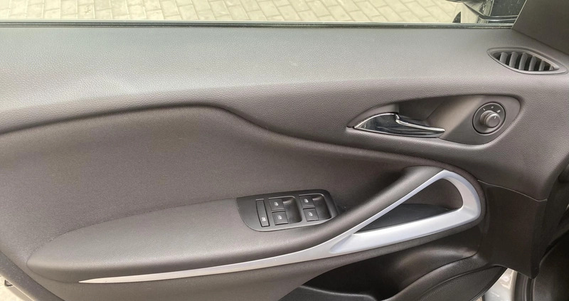 Opel Zafira cena 49900 przebieg: 150800, rok produkcji 2018 z Gdańsk małe 121